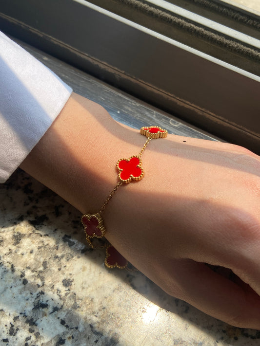 Noir Clover Bracelet For Her | Anti-Tarnish | Hypoallergenic | Waterproof